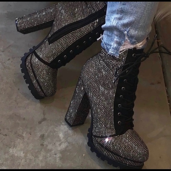 SIZE 5.5‼️LAST PAIR‼️Embellished lace up boots - Picture 5 of 8